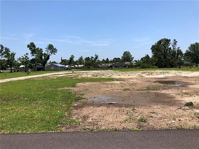 2nd image of 6511 Raleigh Dr