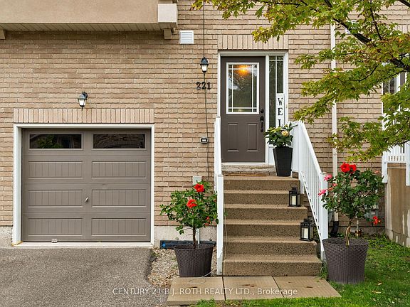 3rd image of 221 Harvie Rd