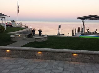 29328 Jefferson Ave, Saint Clair Shores, MI 48081
