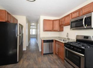 433 E Dover St #1, Milwaukee, WI 53207