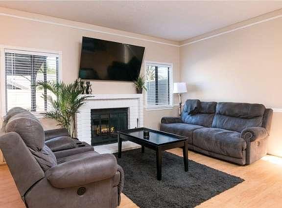3rd image of 2427 Hopi Ln