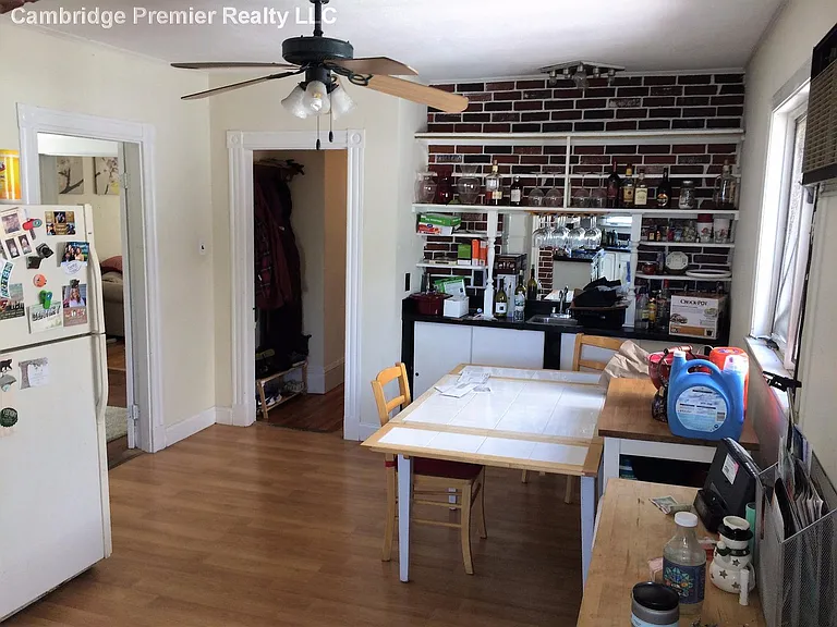 35 Rogers Ave — Photo 9