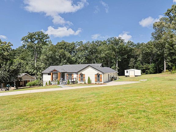 2nd image of 6547 Moon Cir