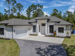 415 41st Ave NE, Naples, FL 34120