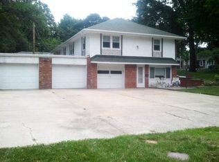 410 NW 1st St, Lees Summit, MO 64063