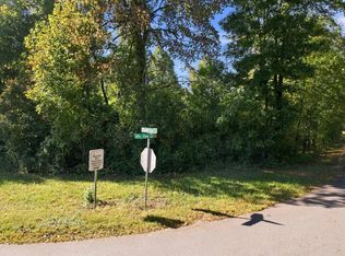 56 Mountain View School Rd, Taylors, SC 29687