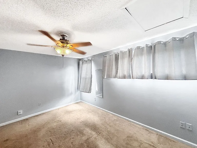 12216 Fox Hound Ln — Photo 16