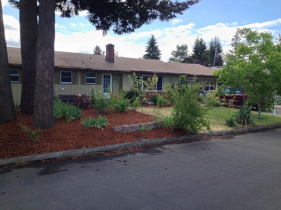 1st image of 305 SE 95th Ave