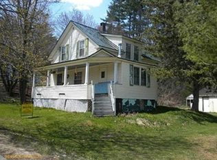 71 Maple St, Farmingdale, ME 04344