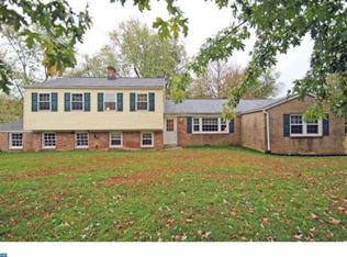 1279 Estate Dr, West Chester, PA 19380