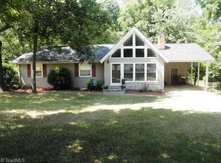 9007 Huntsman Rd, Kernersville, NC 27284