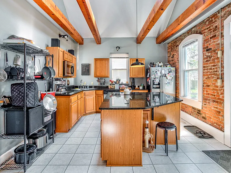933 English Ave — Photo 4