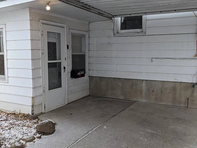 109 S 8th Ave #3 — Photo 2