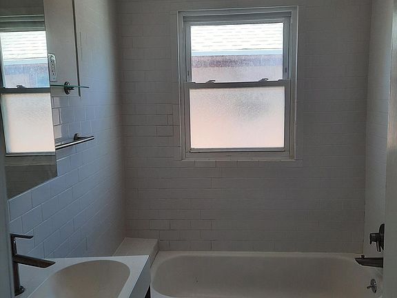 4th image of 315 W Market St Floor 2