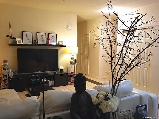 Rented by Charles Rutenberg Realty, Inc. | media 3