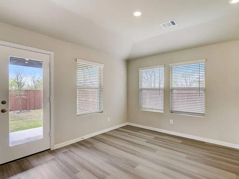 310 Sugarlands Dr — Photo 15