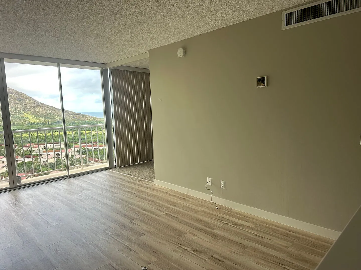 Partly Furnished 1 bedroom — Photo 4