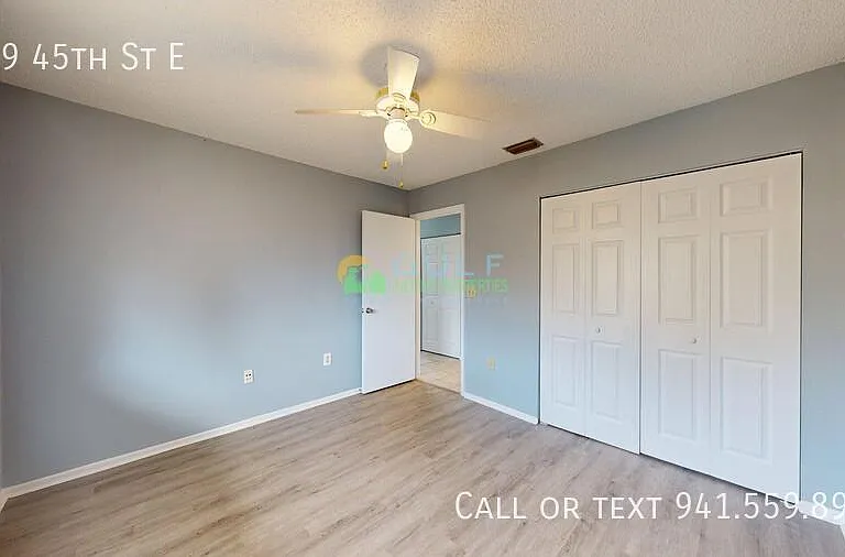 709 45th St E — Photo 10