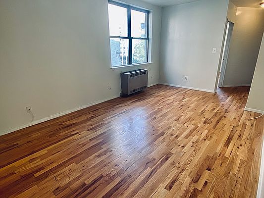 1st image of 67 W 109th St APT 5C