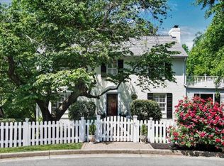 112 Sylvan Ct, Alexandria, VA 22304