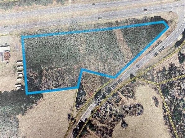 N Minton Rd, Wilkesboro, NC 28697