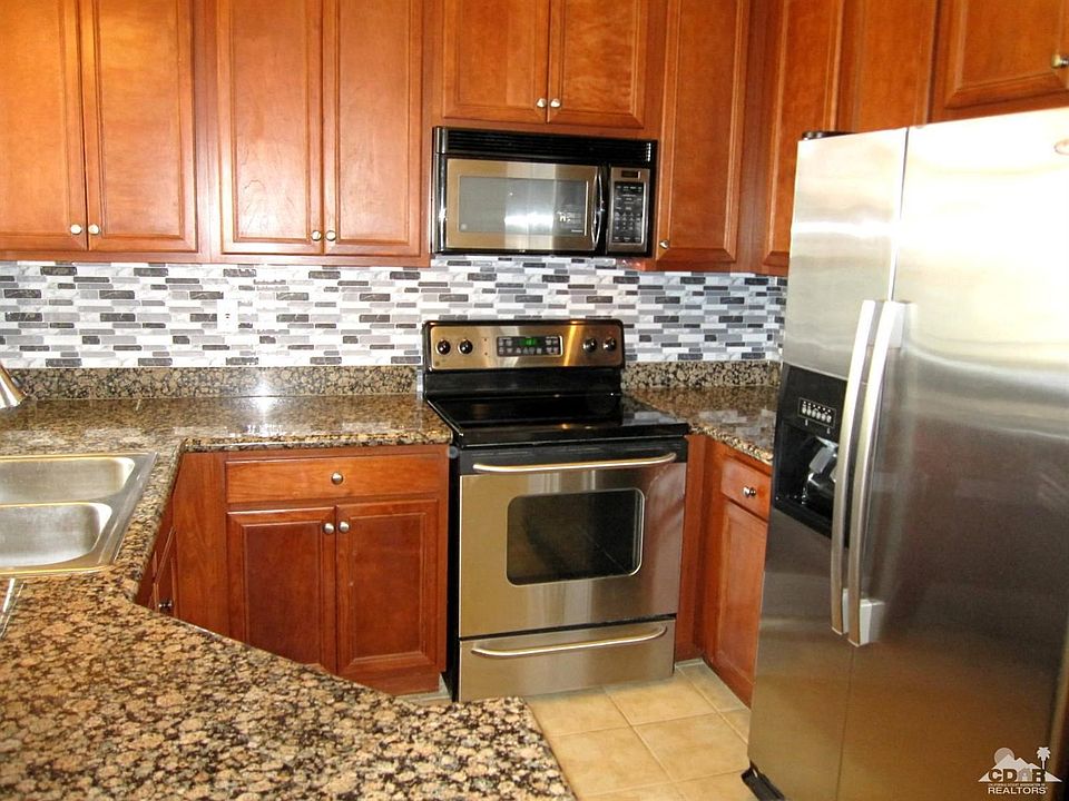 1st image of 78650 Avenue 42 APT 1512