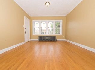 1820 Grove Ave APT 2, Berwyn, IL 60402