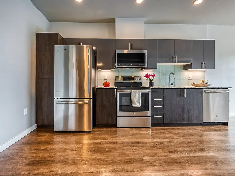 1085 103rd Ave NE #511 — Photo 2