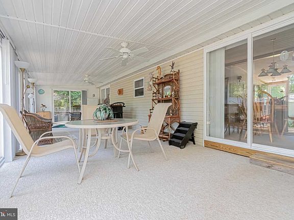 5th image of 32073 Steele Dr