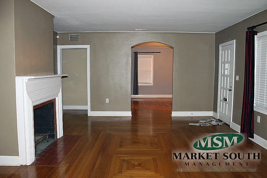 Ardsley Park Home - Corner Lot — Photo 4