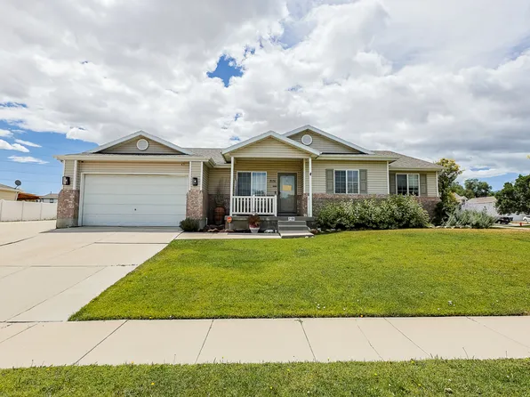 7131 W Dalmatian St, West Valley City, UT 84128
