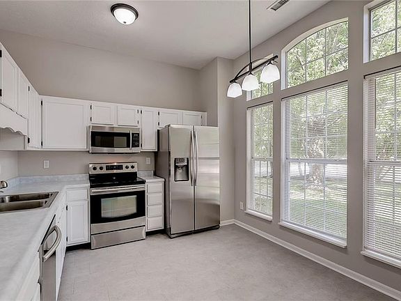 5th image of 1138 N Chattanooga Cir