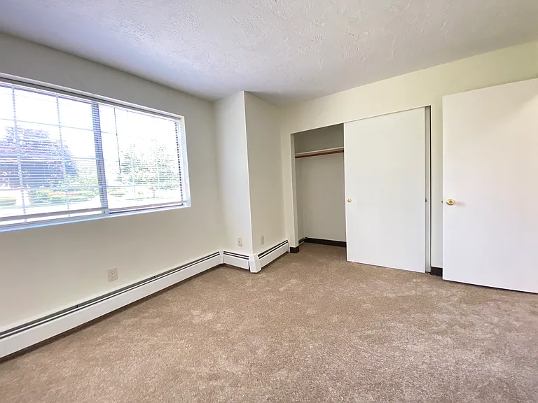 Park View Hills Condominiums — Photo 40