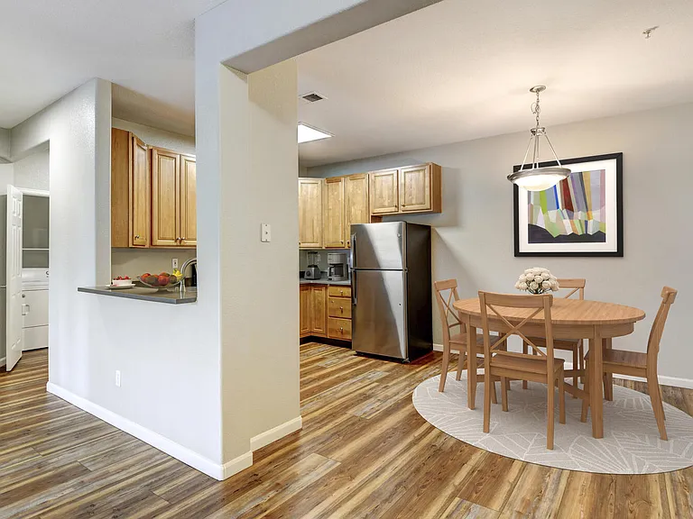 1 bedroom dining and kitchen