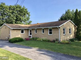 968 Coldspring Rd, Fayetteville, PA 17222