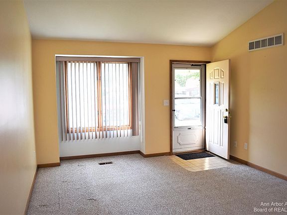 3rd image of 33060 Woodworth Ct #24