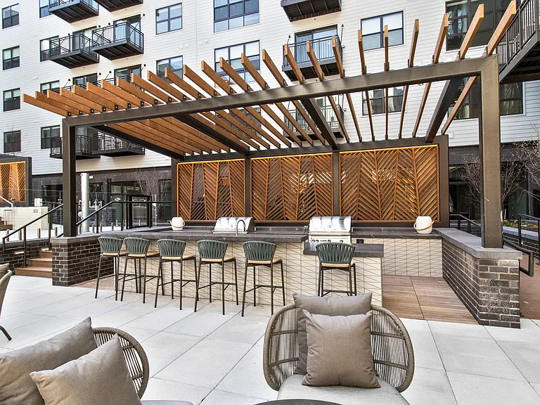 Spaces designed for socializing. Enjoy your courtyard