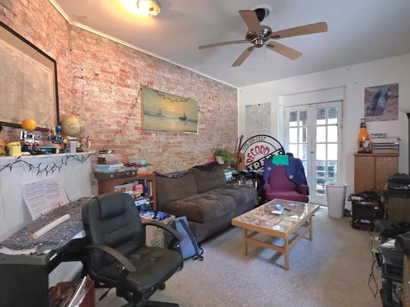 3219 Winter St, Philadelphia, PA 19104