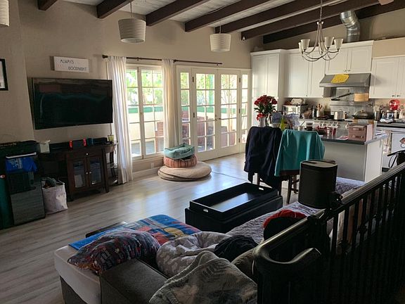 Living Room double door open to the patio