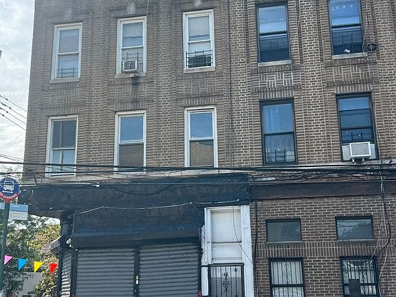 3rd image of 144 Jamaica Ave