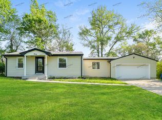 30 Highland Dr, Saint Charles, MO 63303