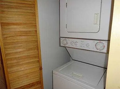 3640 N 56th Ave #401 — Photo 9