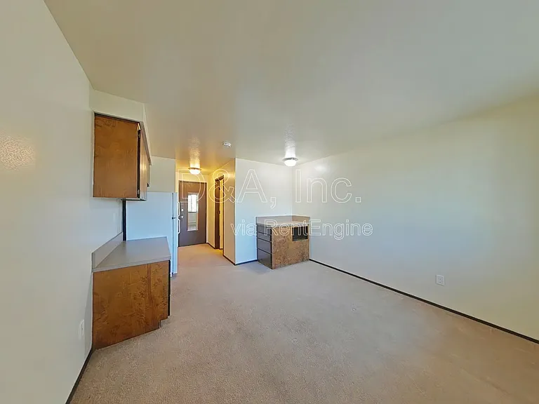 697 Jefferson St SE #4 — Photo 2