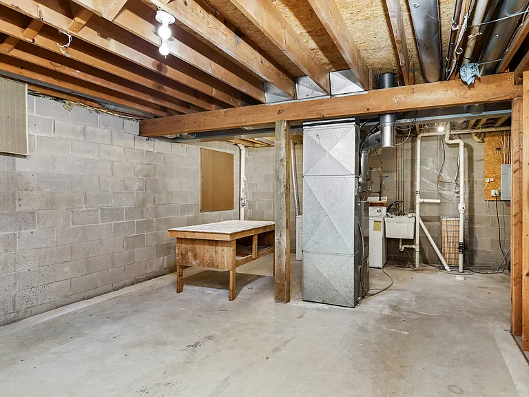 420 Buchanan St NE — Photo 26