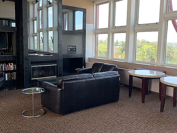 3rd image of 10 Stewart Pl APT 1CE