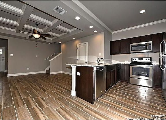 4th image of 6311 Melanzane Ave Unit 4
