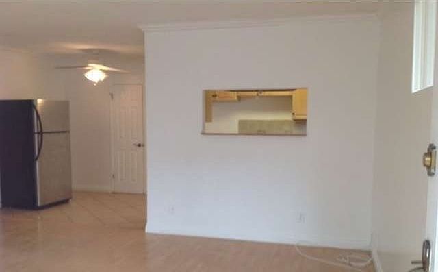 2nd image of 3136 S Canfield Ave APT 1