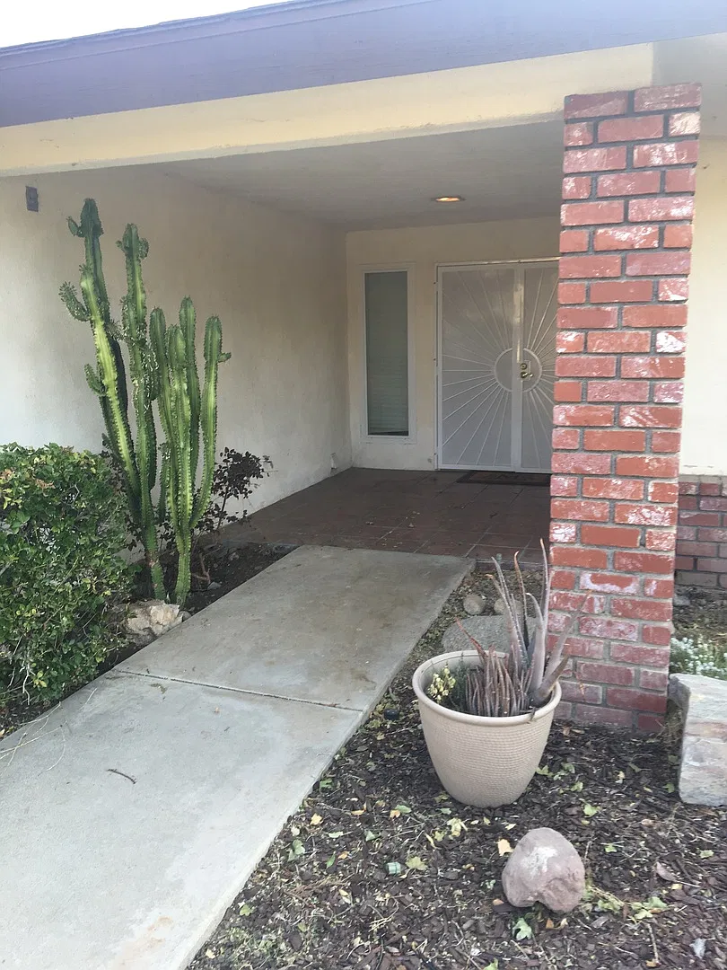For Rent - 3401 Stony Brook Rd, Bakersfield CA 93306 NE Bakersfield - 3+2 - $2,430 + $2,403 Deposit — Photo 2