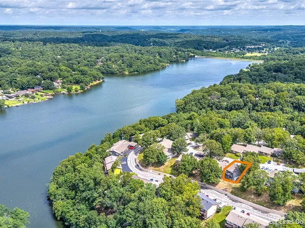 9 Connie Ln, Bella Vista, AR 72715