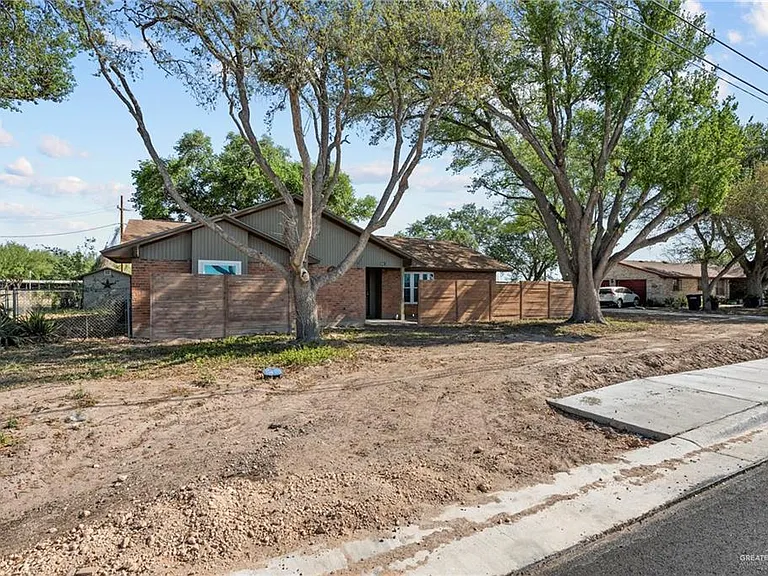 4012 Auburn Ave — Photo 1